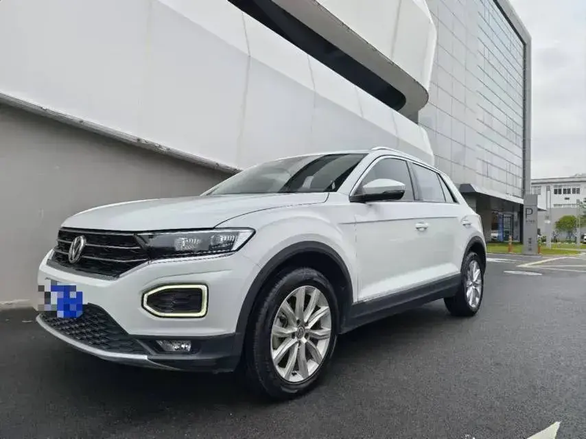 2021 Volkswagen T-Roc 1.4T 150HP L4 7DCT