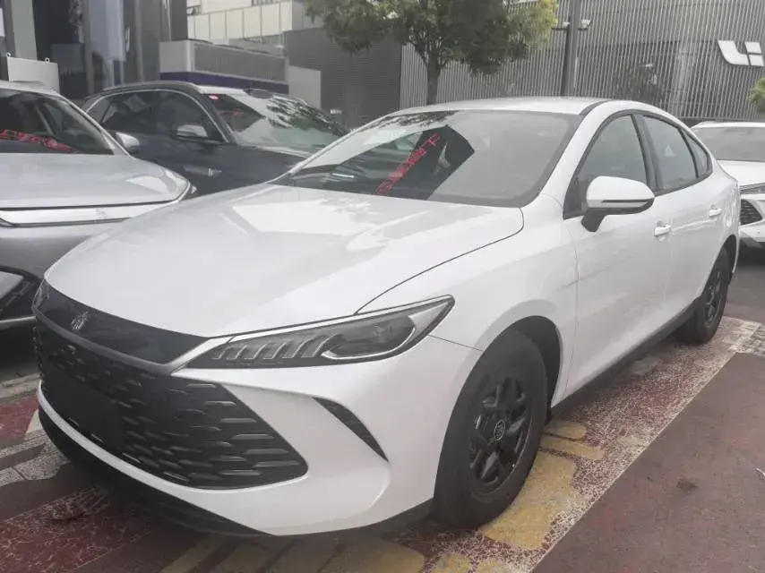 2025 BYD Qin Plus 1.5L 101HP L4 E-CVT PHEV 7.68KWH