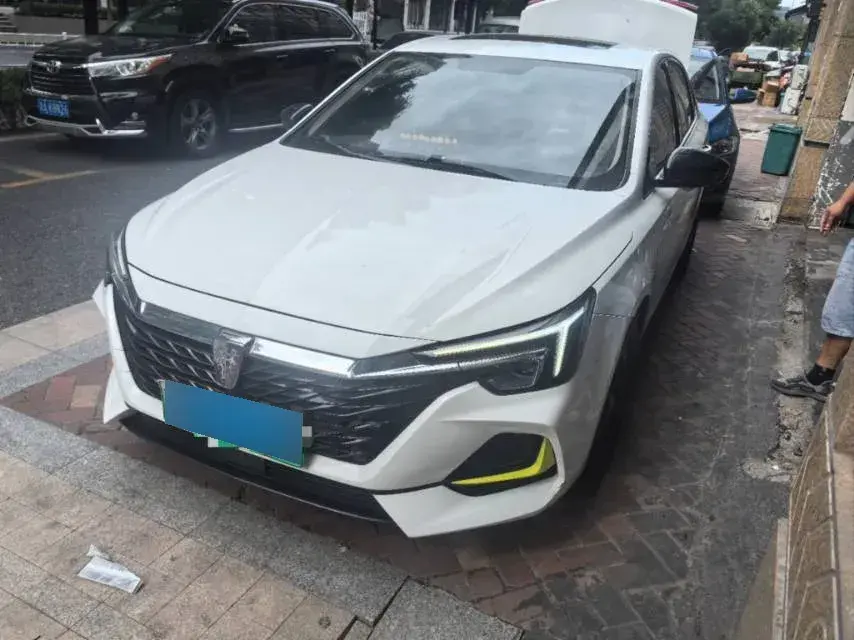 2020 Roewe i6 MAX 1.5T 169HP L4 AMT PHEV