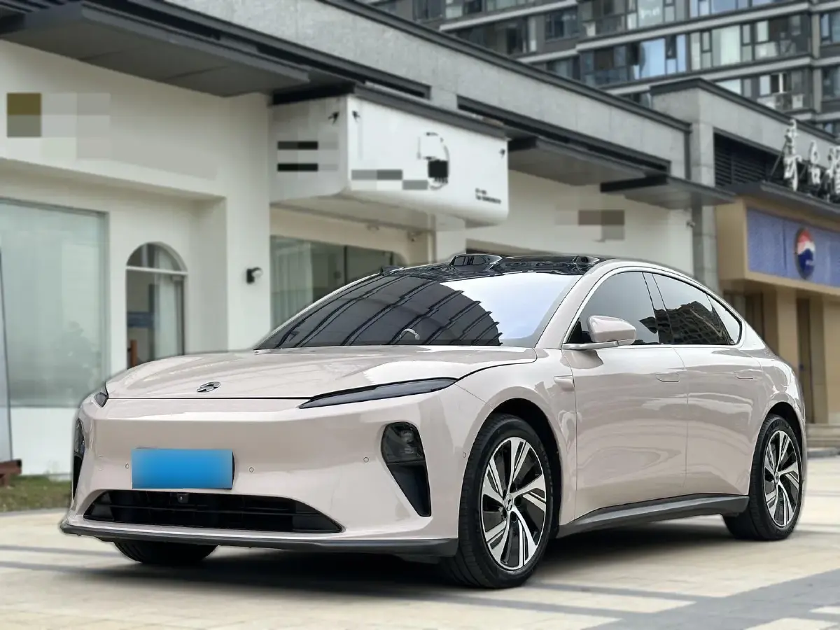 2024 NIO ET5 BEV 75KWH