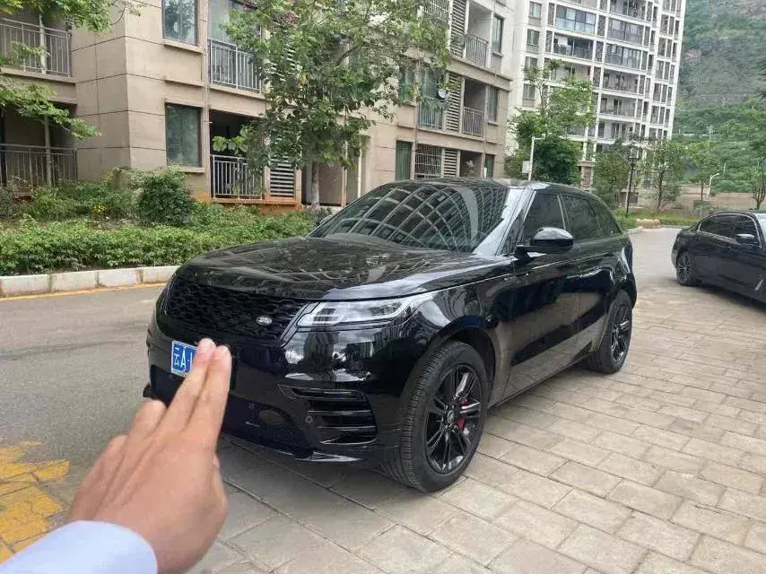 2023 Land Rover Range Rover Velar 2.0T 250HP L4 8AT