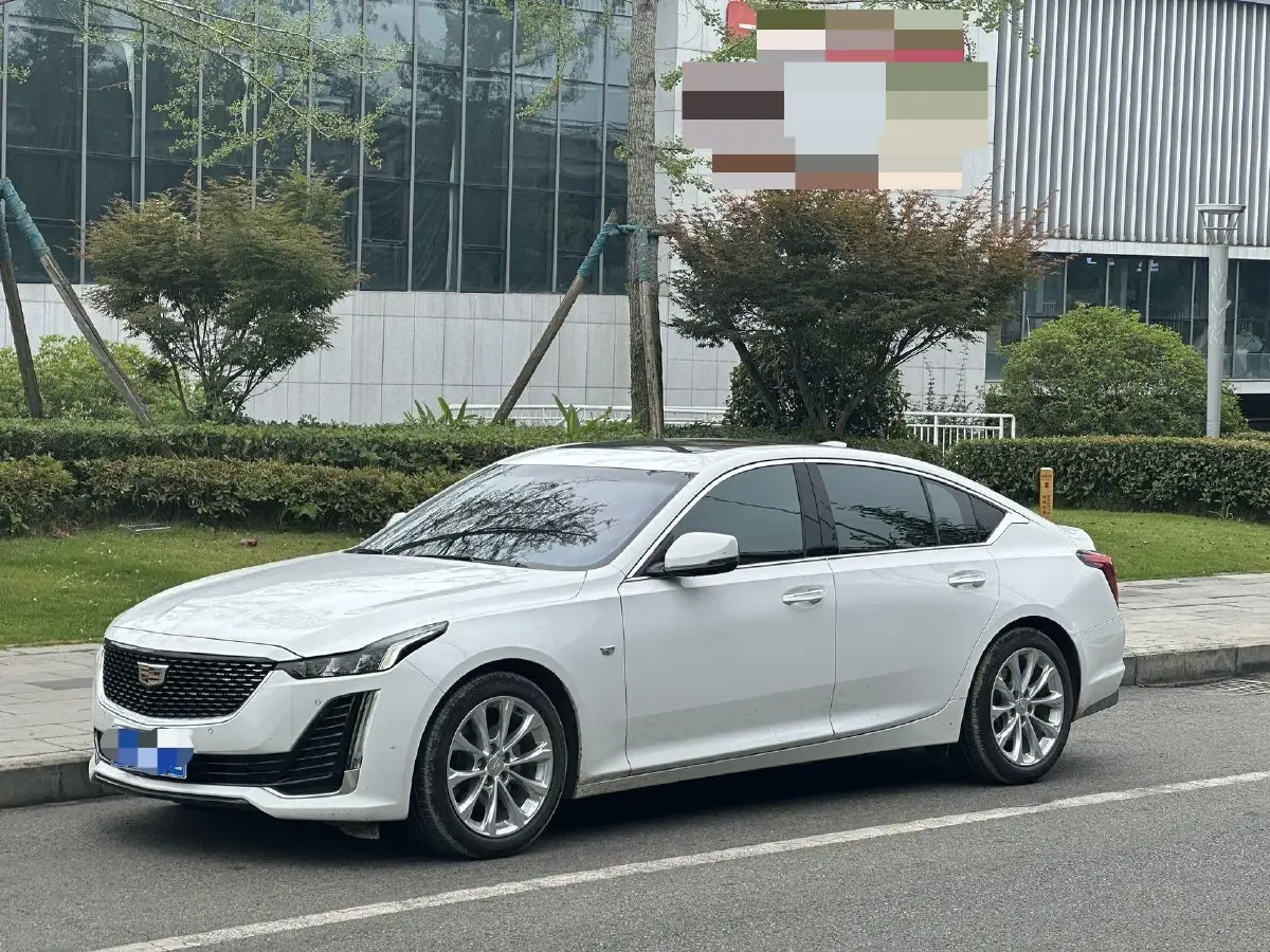 2022 Cadillac CT5 2.0T 237HP L4 10AT