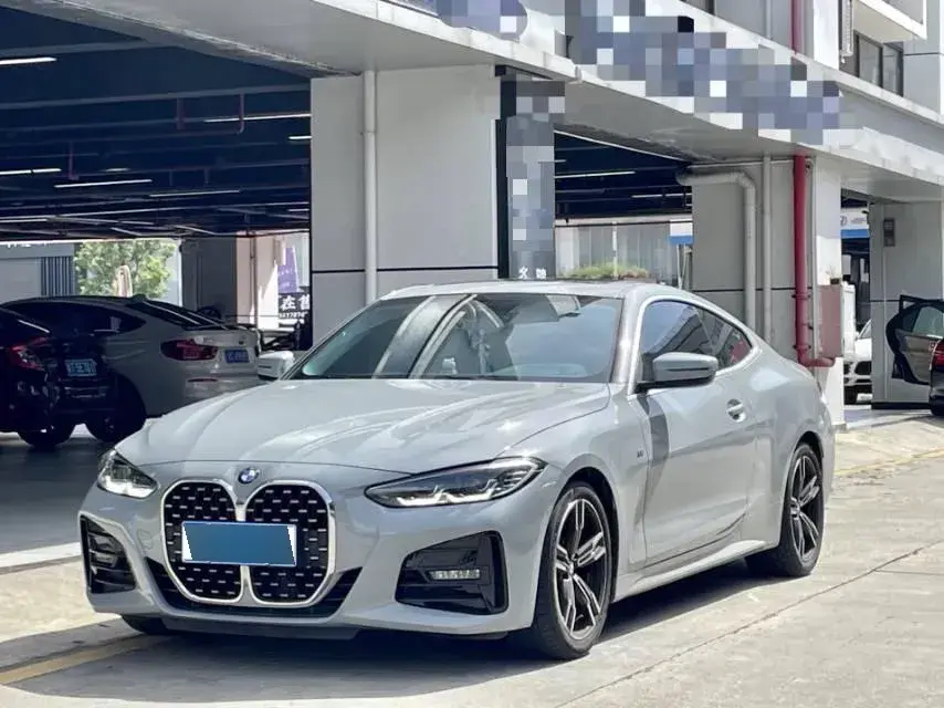 2022 BMW 8 Series 3.0T 333HP L6 8AT