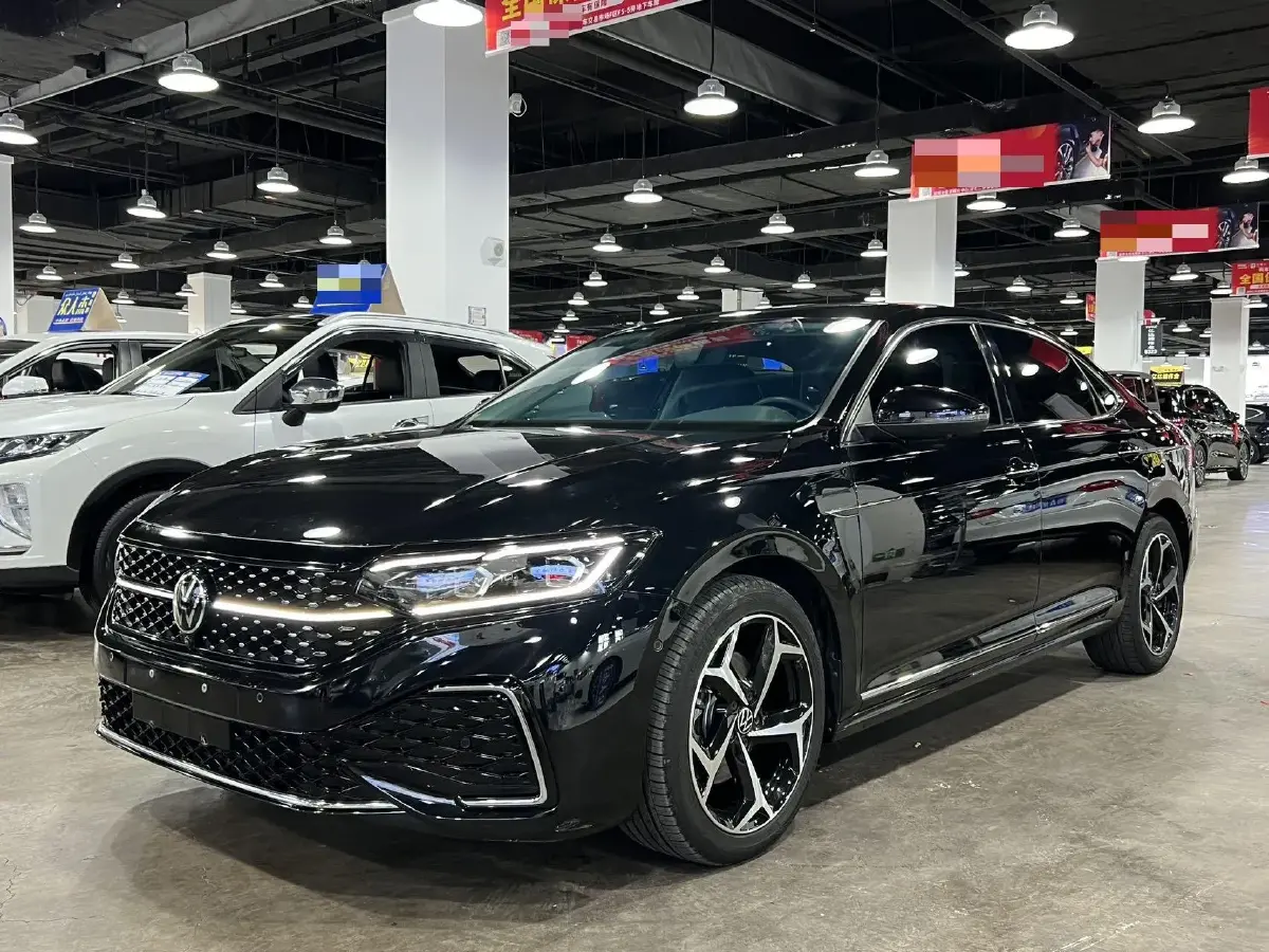 2023 Volkswagen Passat 2.0T 186HP L4 7DCT