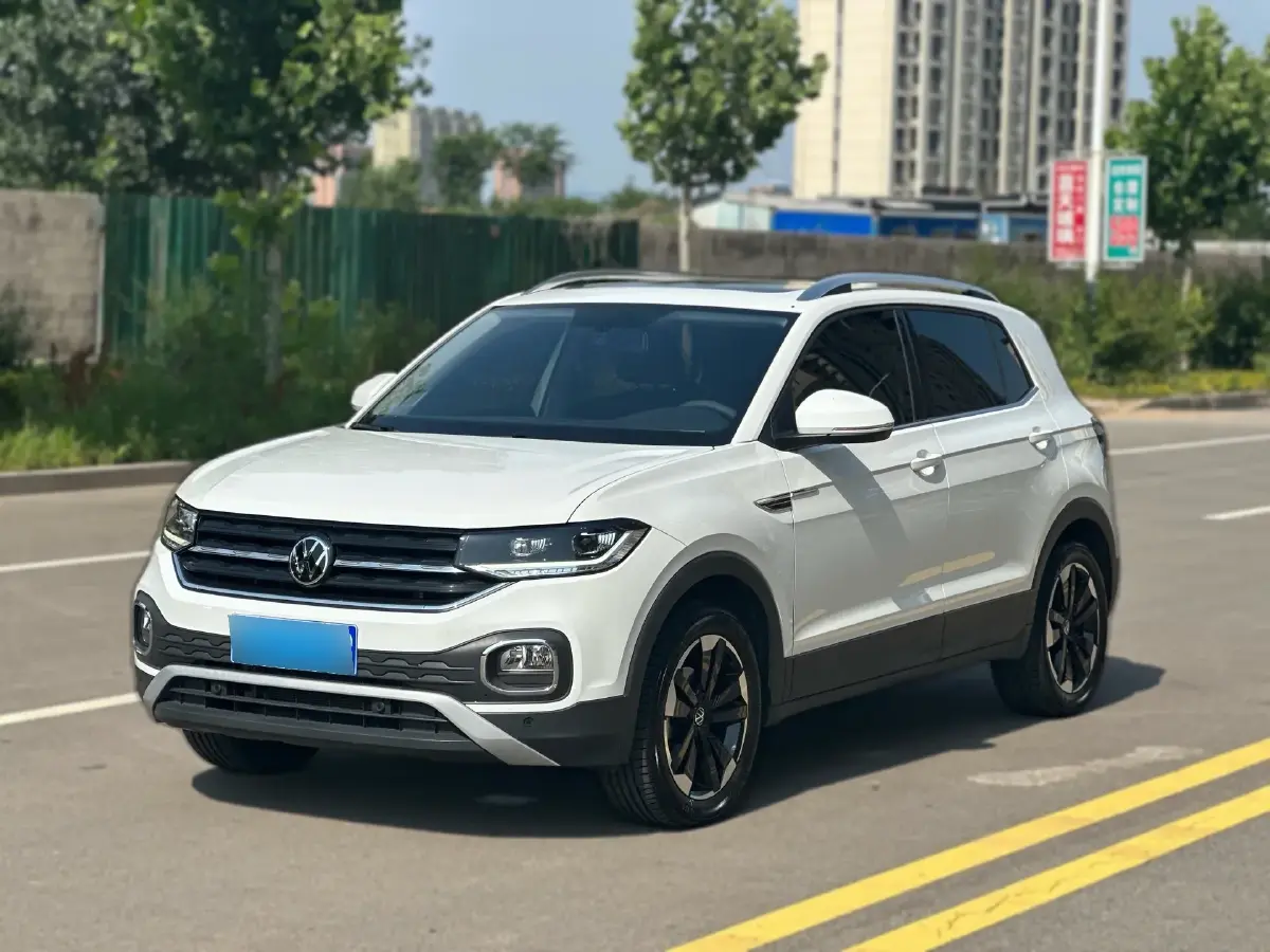 2021 Volkswagen Tacqua 1.2T 116HP L4 7DCT