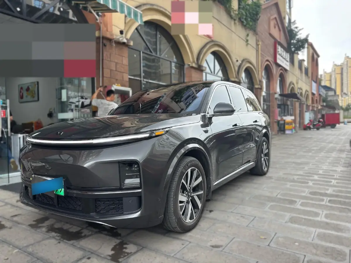 2023 Li L8 Range Extended 154HP REEV 40.9KWH