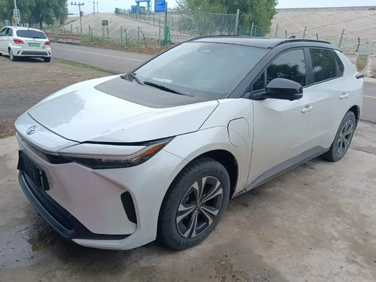 2022 Toyota bZ4X BEV 66.7KWH