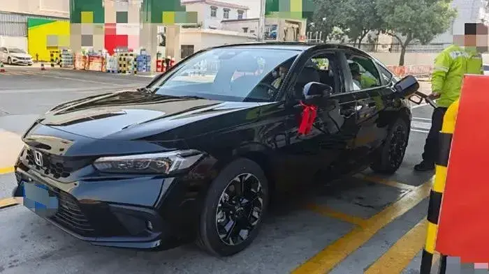 2023 Honda Civic 2.0L 143HP L4 E-CVT Hybrid