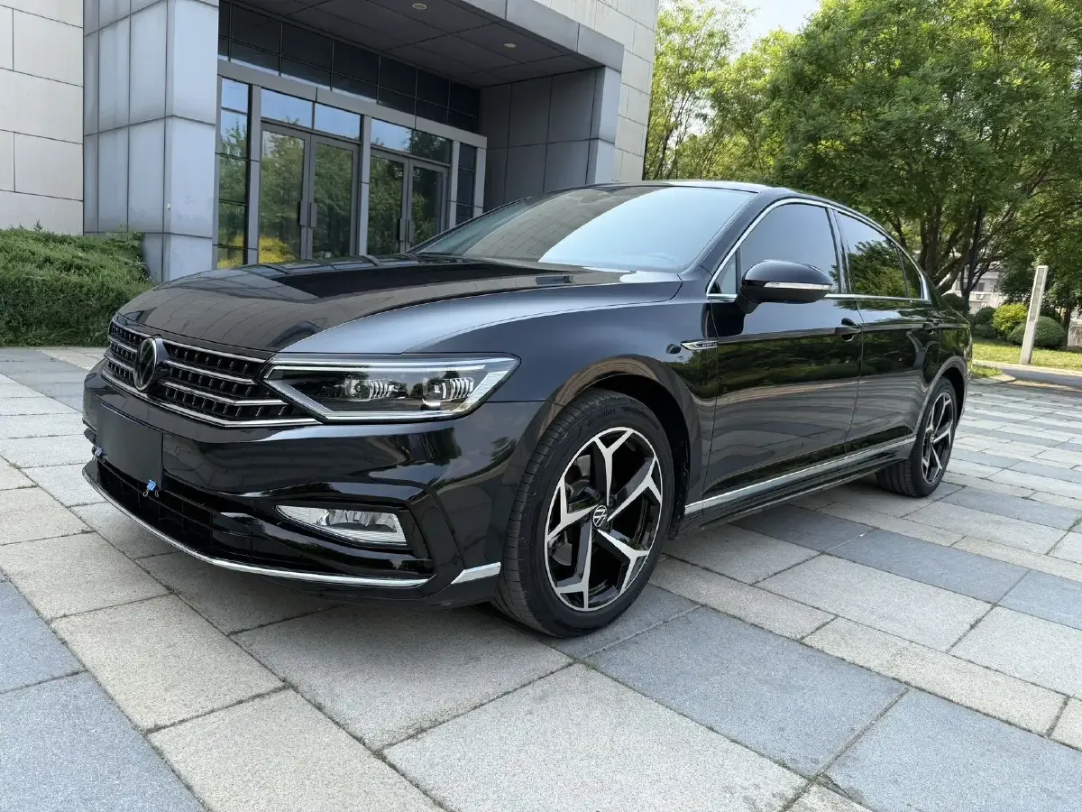 2023 Volkswagen Magotan 2.0T 186HP L4 7DCT