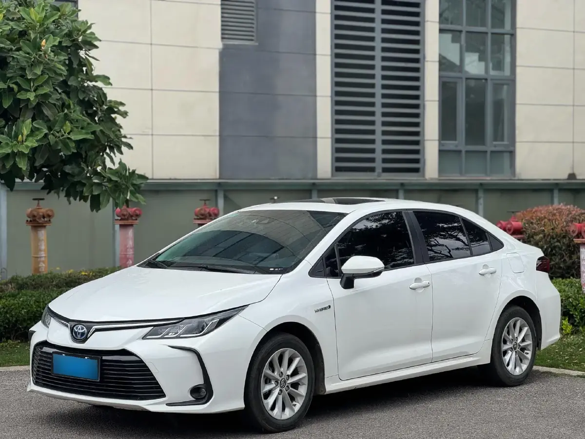 2022 Toyota Corolla 1.8L 98HP L4 E-CVT Hybrid