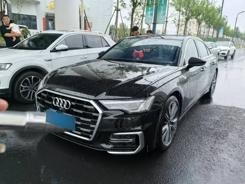 2024 Audi A6L 2.0T 245HP L4 7DCT