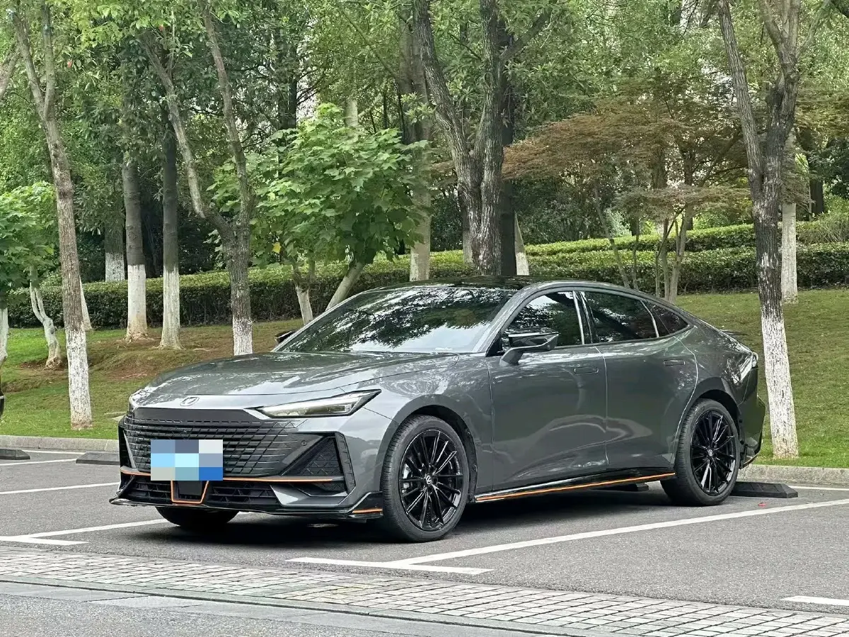 2023 ChangAn UNI-V 1.5T 188HP L4 7DCT