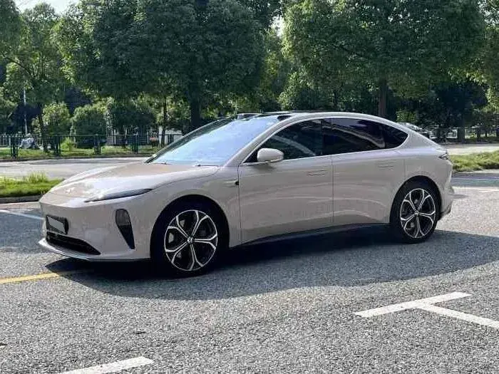 2024 NIO ET5 BEV 75KWH