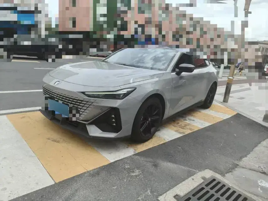 2022 ChangAn UNI-V 1.5T 188HP L4 7DCT