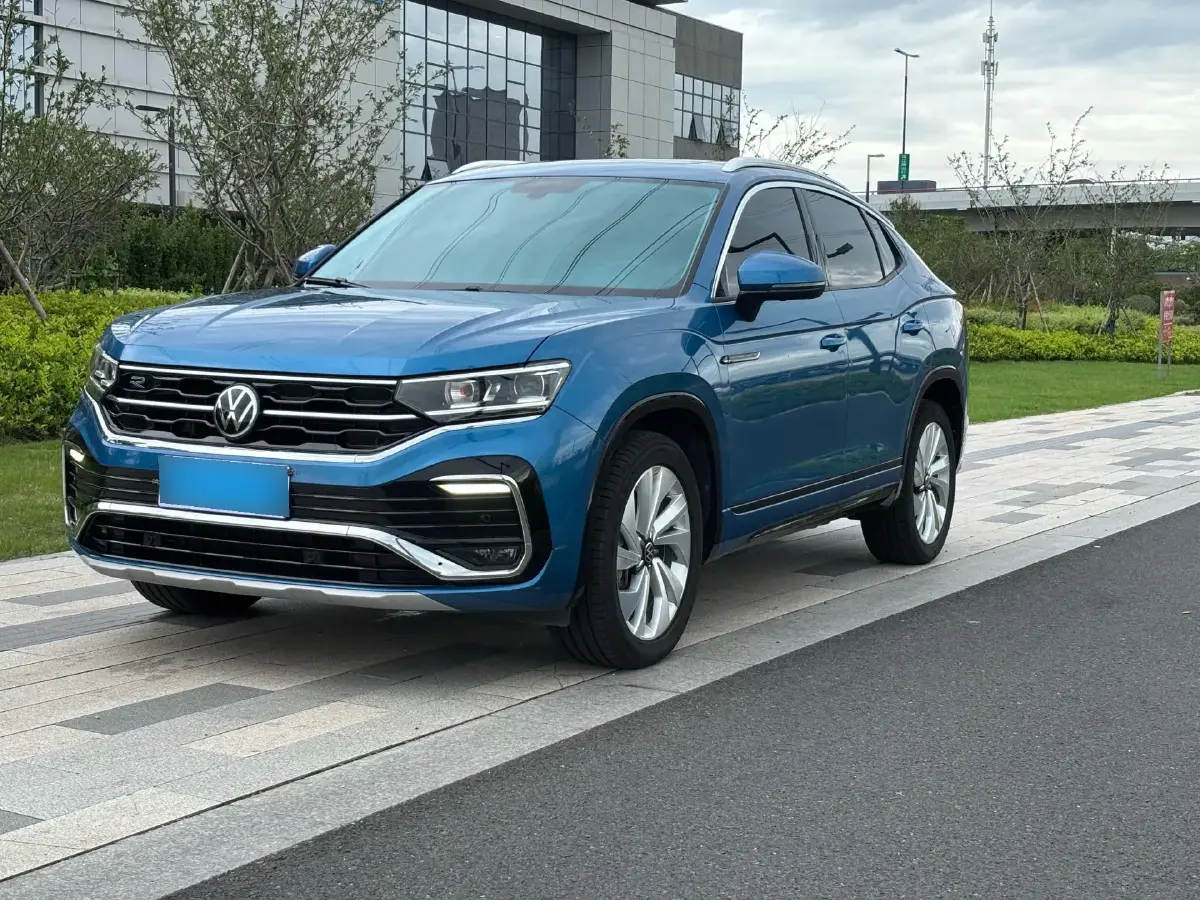 2020 Volkswagen Tayron X 2.0T 186HP L4 7DCT