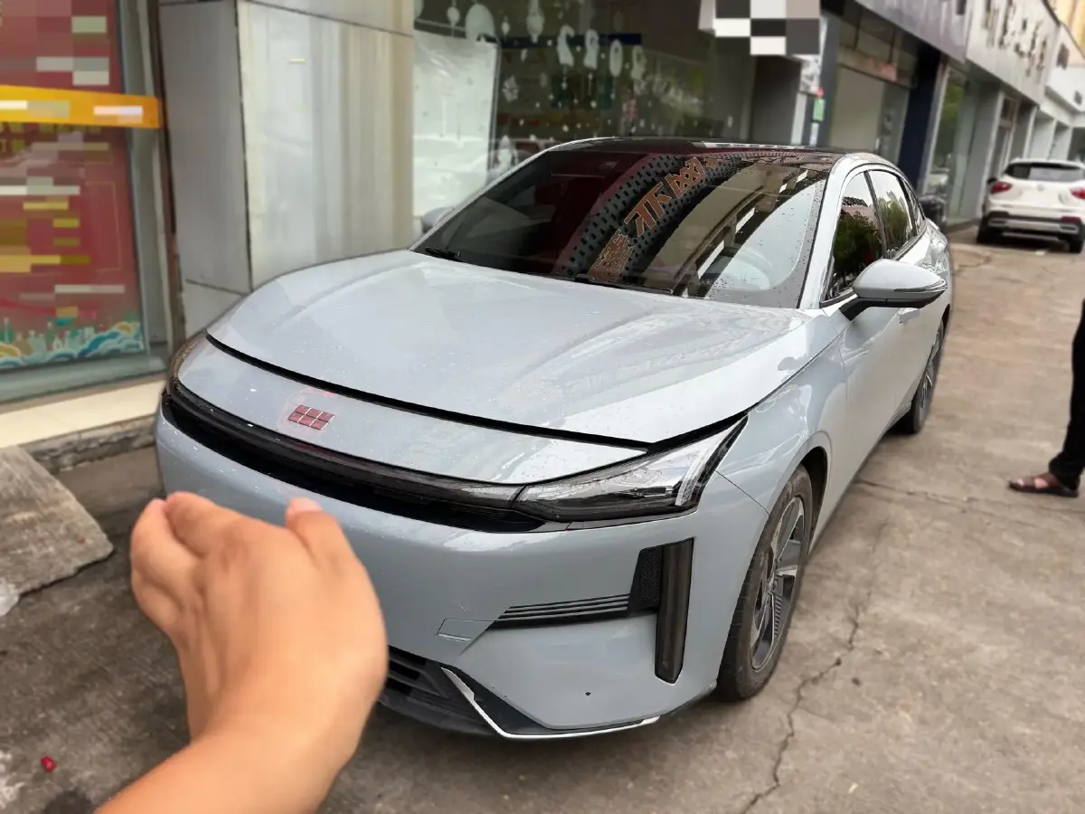 2023 Geely Galaxy L6 1.5T 163HP L4 3DHT PHEV