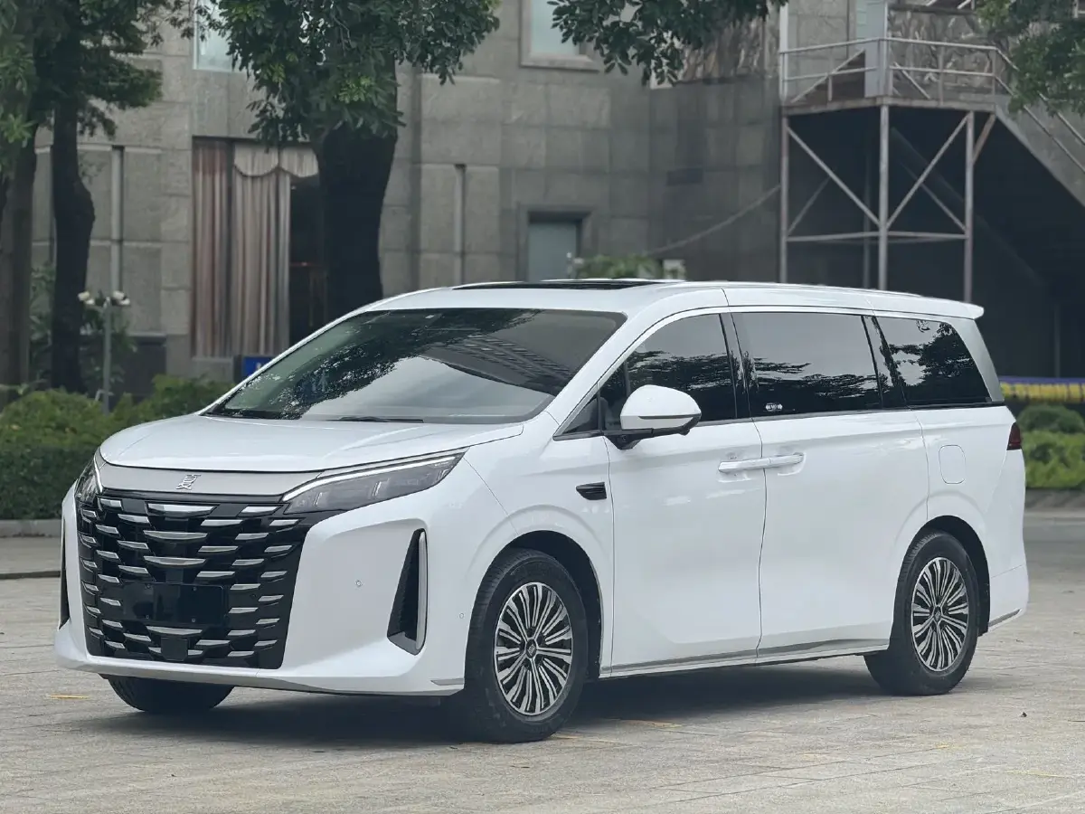 2025 BYD Xia 1.5T 156HP L4 E-CVT PHEV 36.6KWH