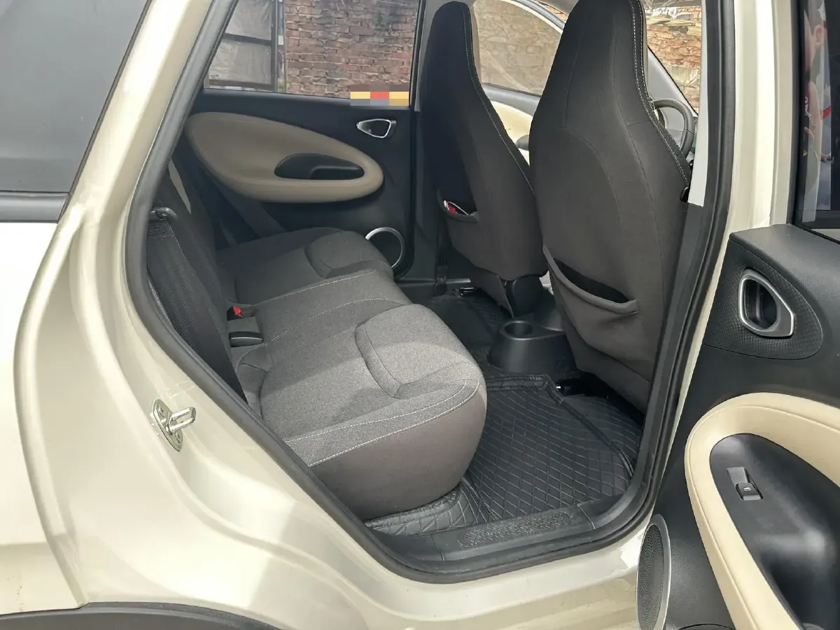 2024 WuLing BinGuo BEV 17.3KWH,autocango,china used car exporter,china ev exporter,chinese used car exporter,chinese used ev exporter