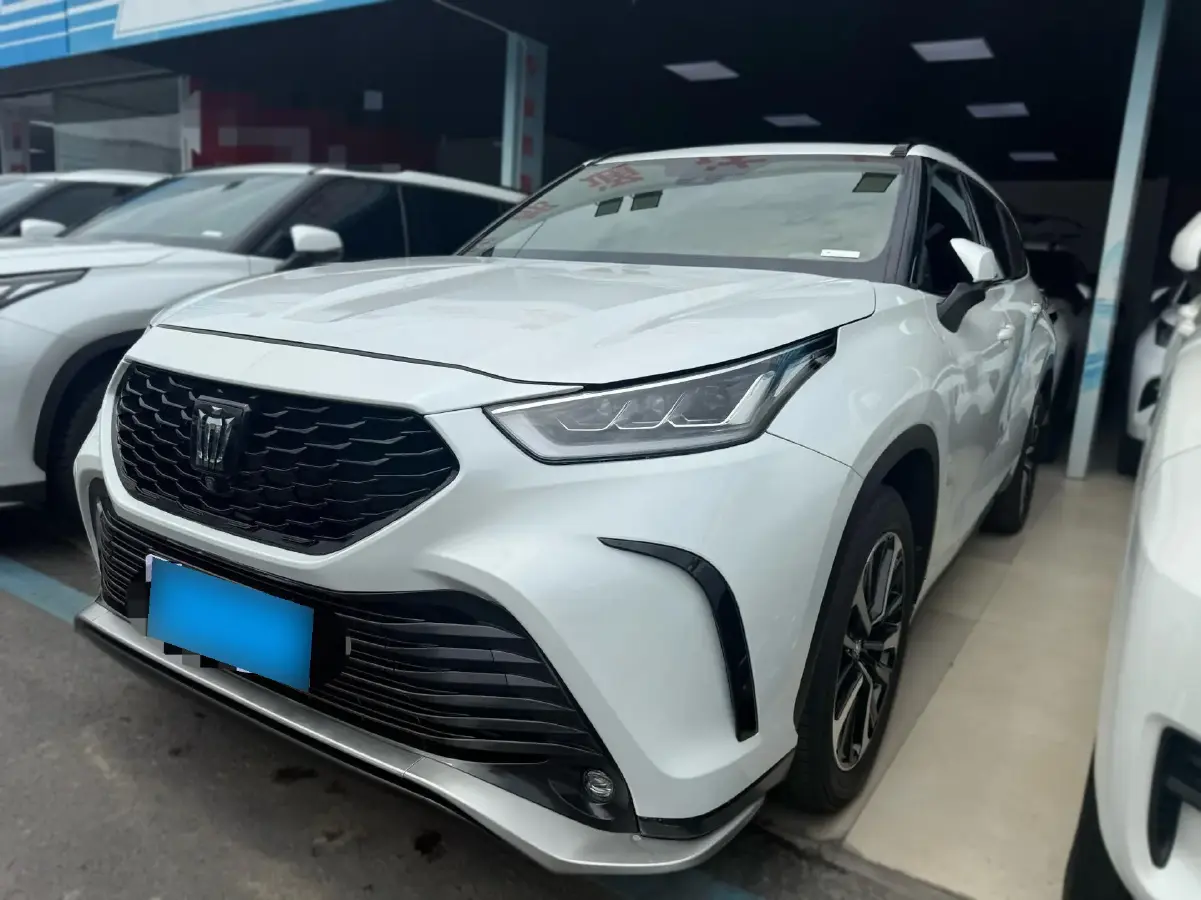 2022 Toyota Crown Kluger 2.0T 248HP L4 8AT