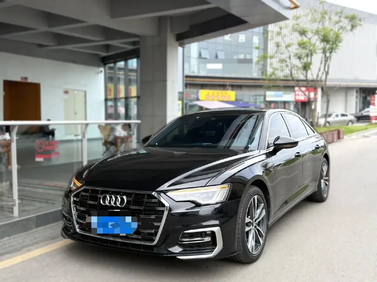 2023 Audi A6L 2.0T 190HP L4 7DCT