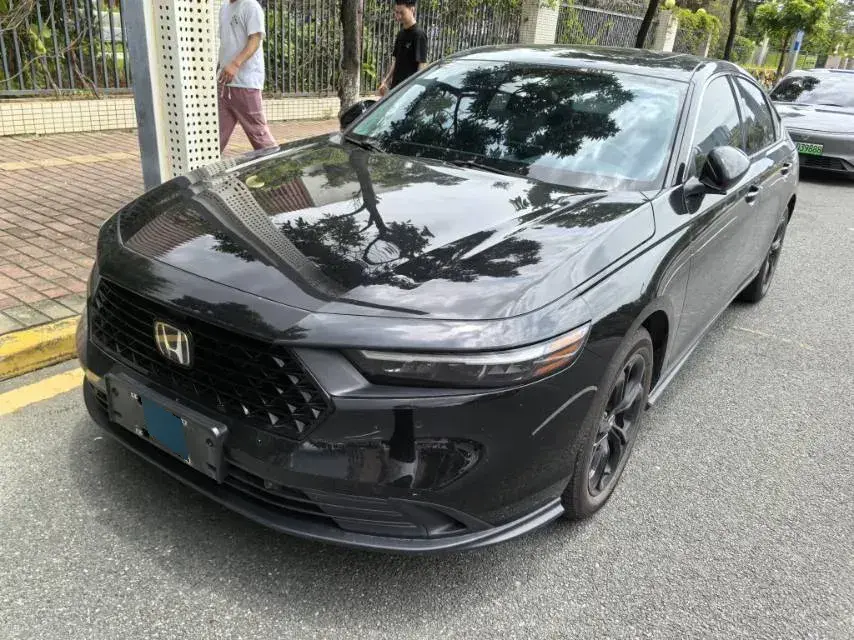 2025 Honda Accord 1.5T 192HP L4 CVT
