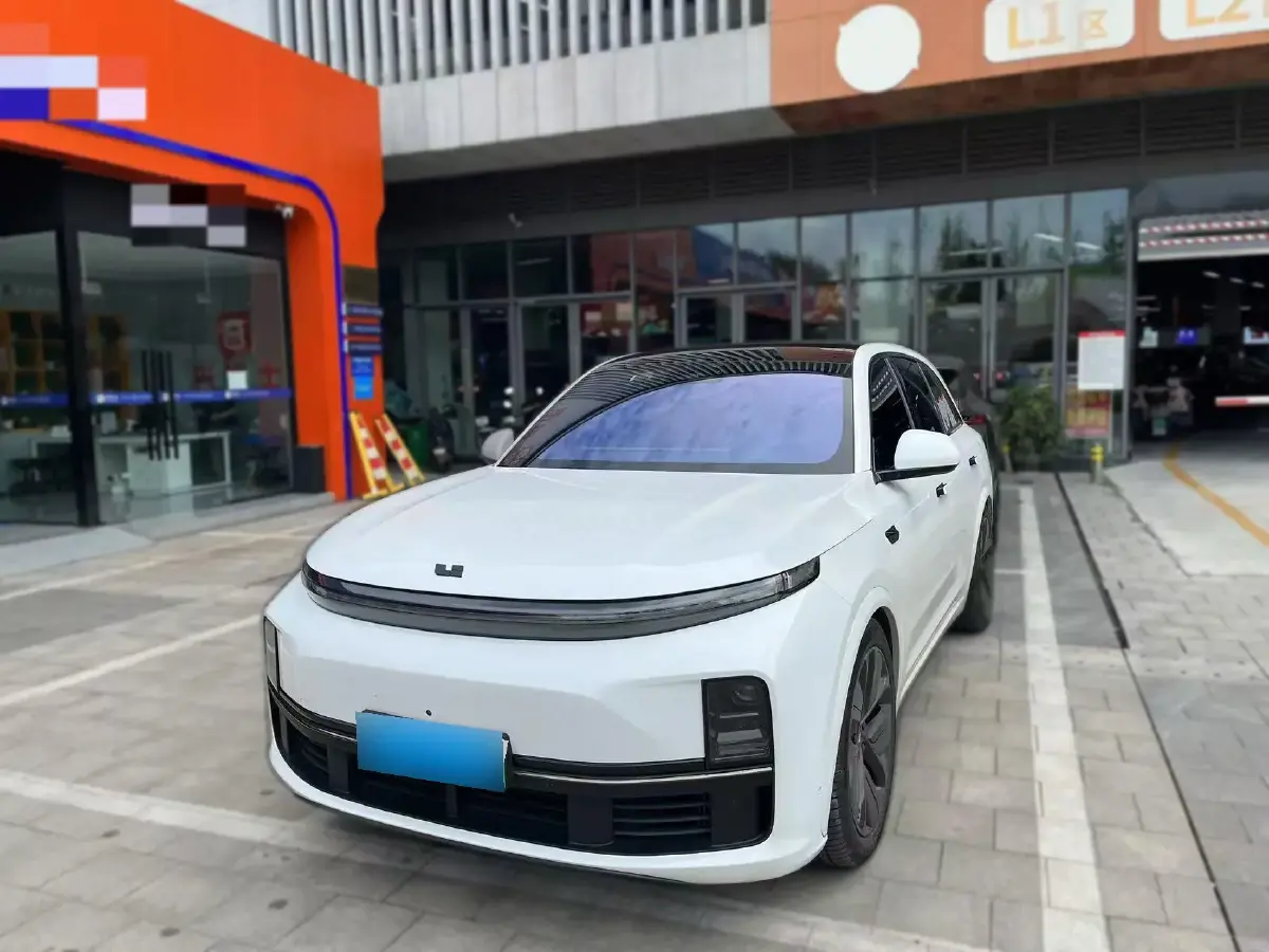 2023 Li L7 Range Extended 154HP REEV 40.9KWH