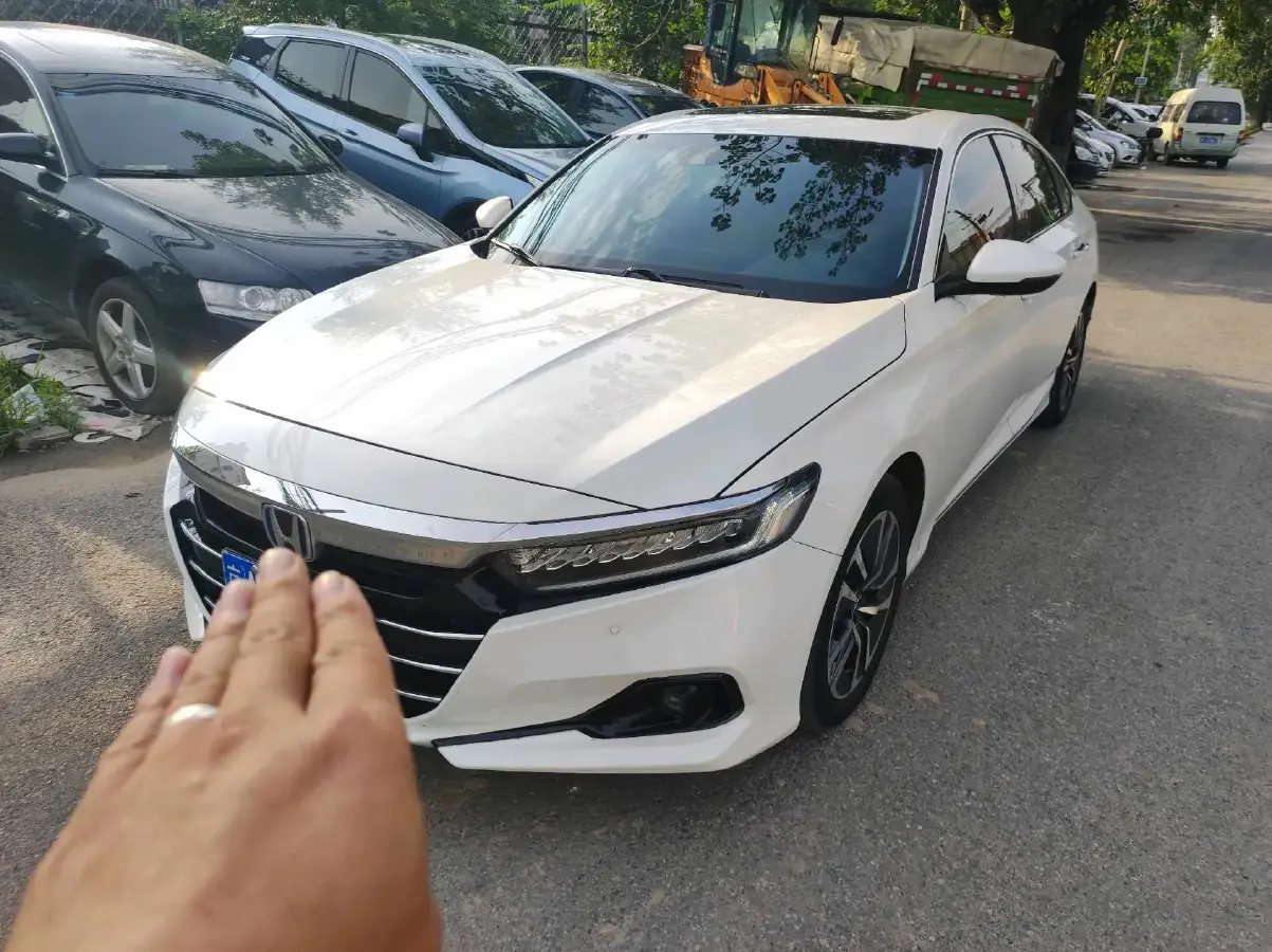 2022 Honda Accord 2.0L 146HP L4 E-CVT Hybrid