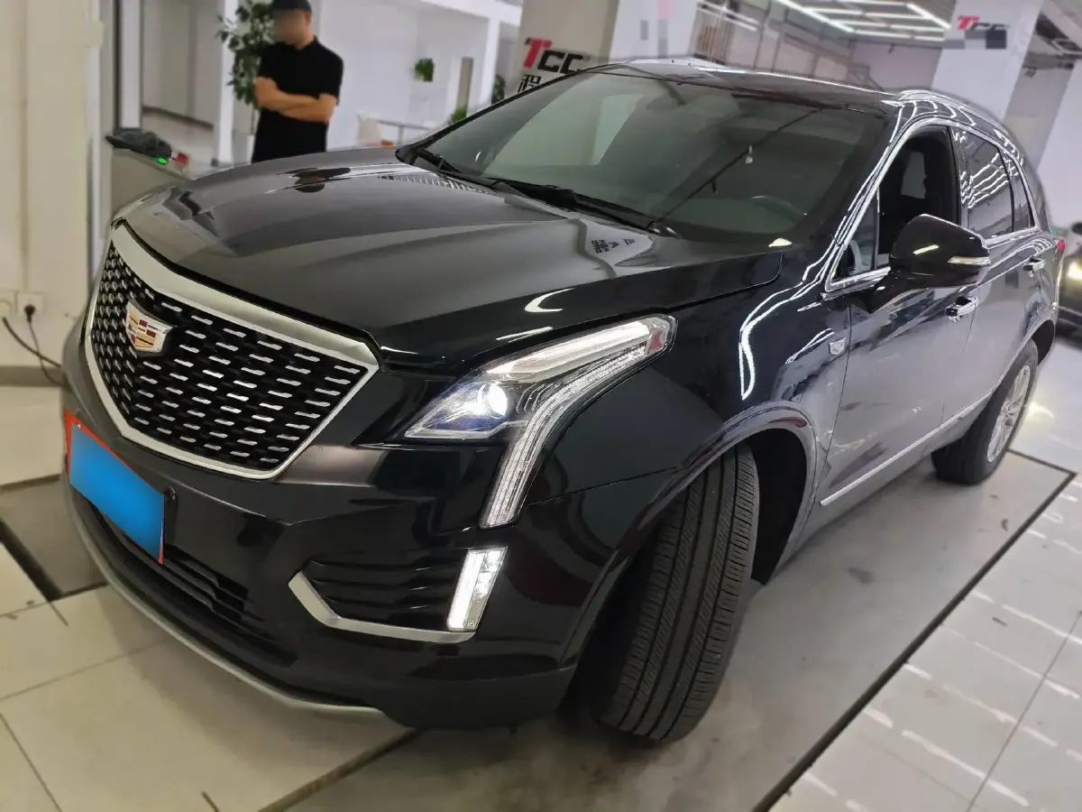 2022 Cadillac XT5 2.0T 237HP L4 9AT