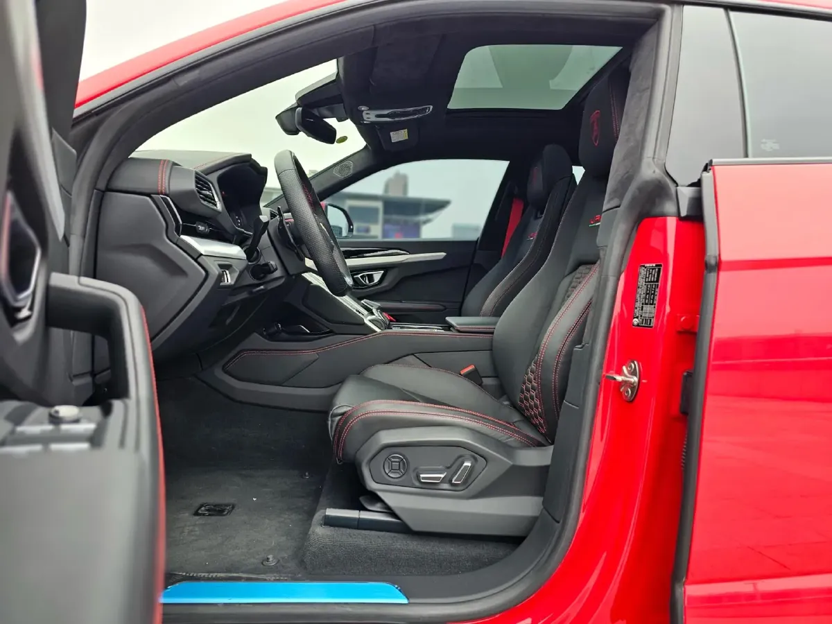 2021 Lamborghini Urus 4.0T 641HP V8 8AT,autocango,china used car exporter,china ev exporter,chinese used car exporter,chinese used ev exporter