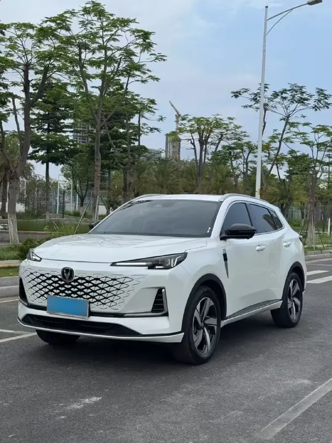 2024 ChangAn X5 PLUS 1.5T 188HP L4 7DCT