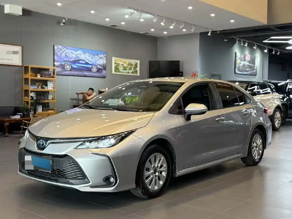 2023 Toyota Corolla 1.8L 98HP L4 E-CVT Hybrid