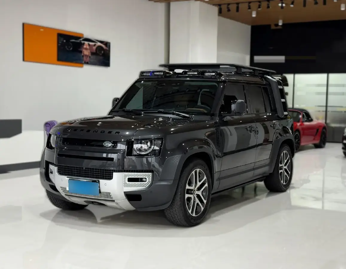 2023 Land Rover Defender 3.0T 400HP L6 8AT