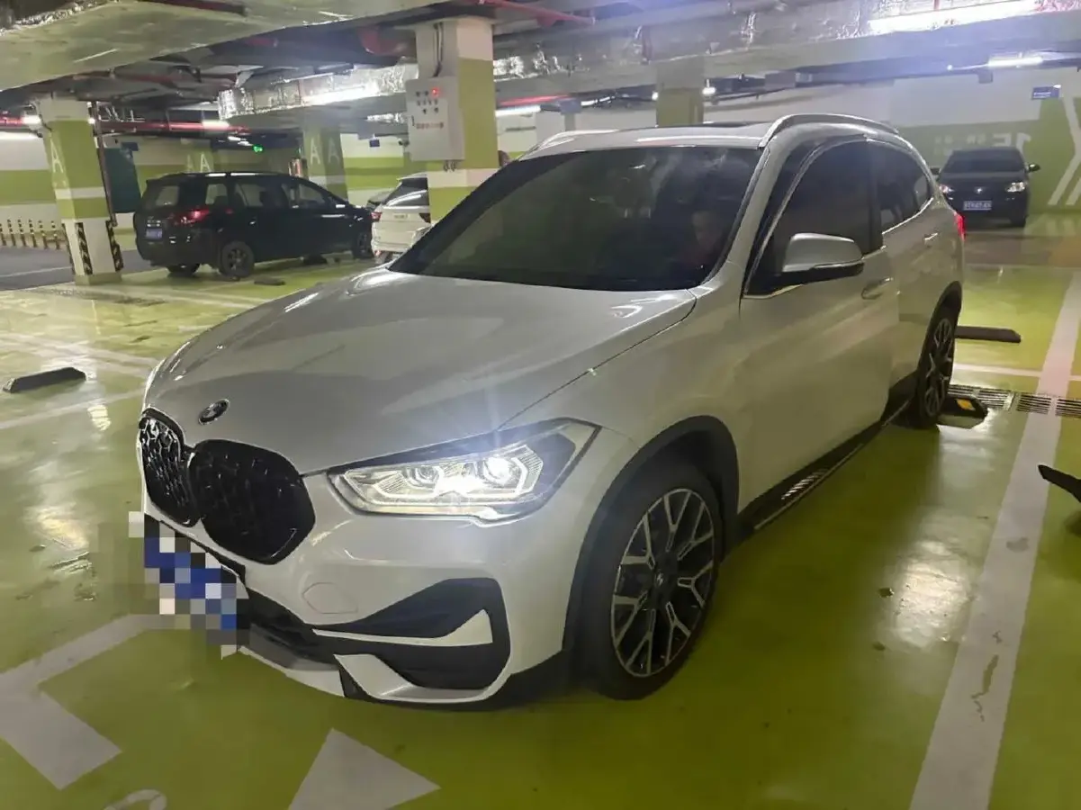 2022 BMW X1 2.0T 192HP L4 8AT