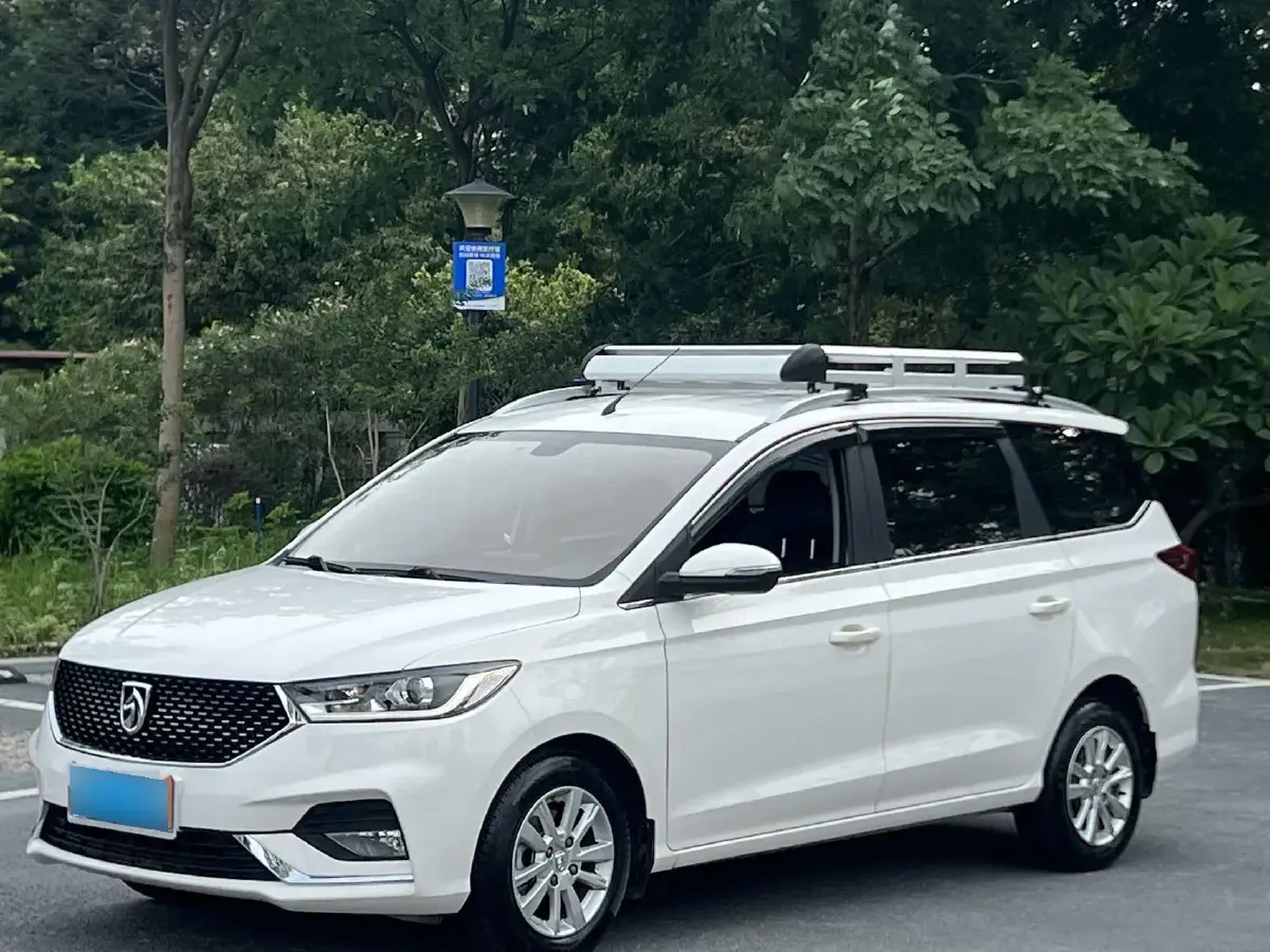 2021 BaoJun 360 1.5L 99HP L4 CVT