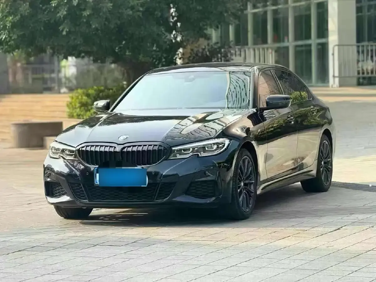 2022 BMW 3 Series 2.0T 184HP L4 8AT