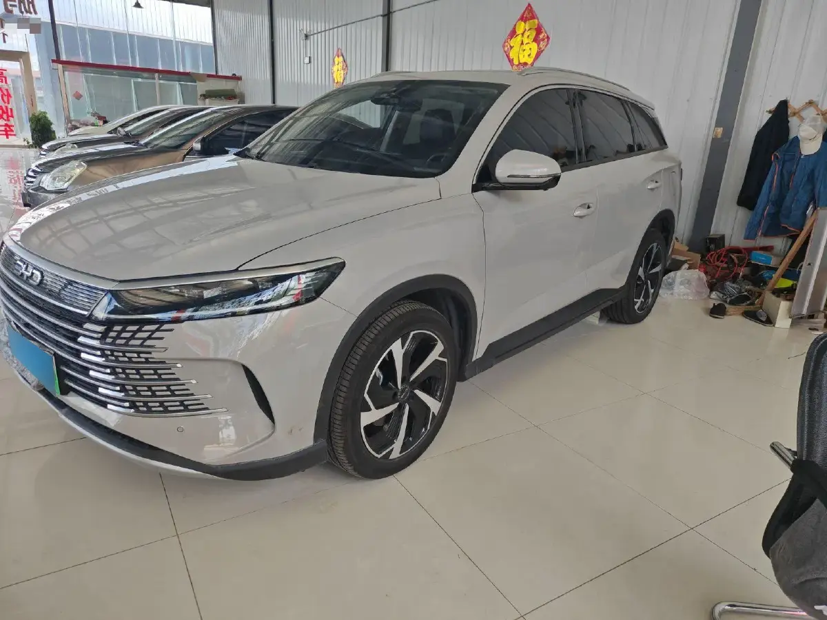 2025 BYD Sea Lion 05 DM-i 1.5L 101HP L4 E-CVT PHEV 18.3KWH