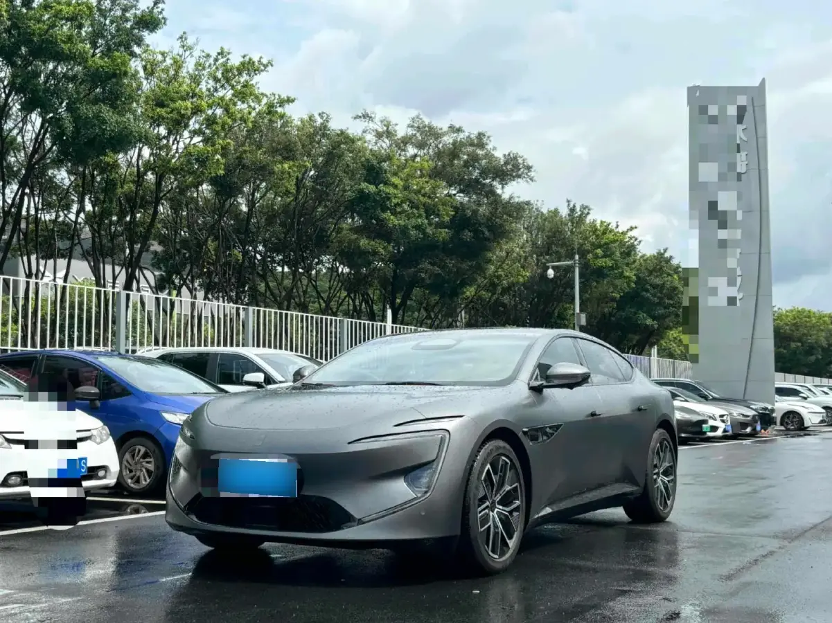 2025 Avatr 12 1.5T 156HP L4 REEV 39.05KWH