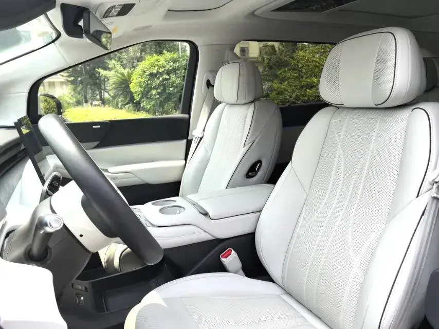 2024 Xpeng X9 BEV 101.5KWH,autocango,china used car exporter,china ev exporter,chinese used car exporter,chinese used ev exporter