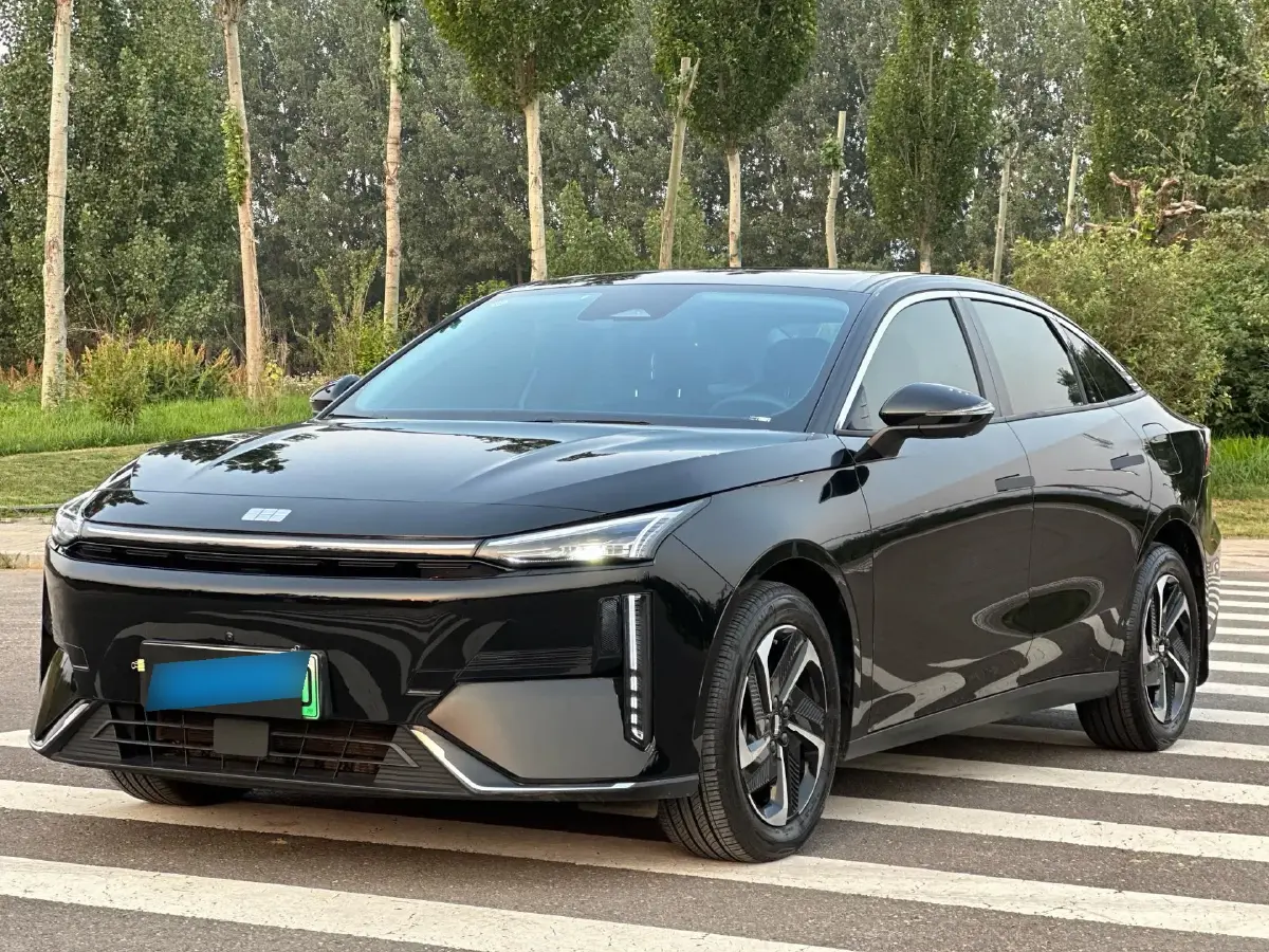 2024 Geely Galaxy L6 1.5T 163HP L4 3DHT PHEV