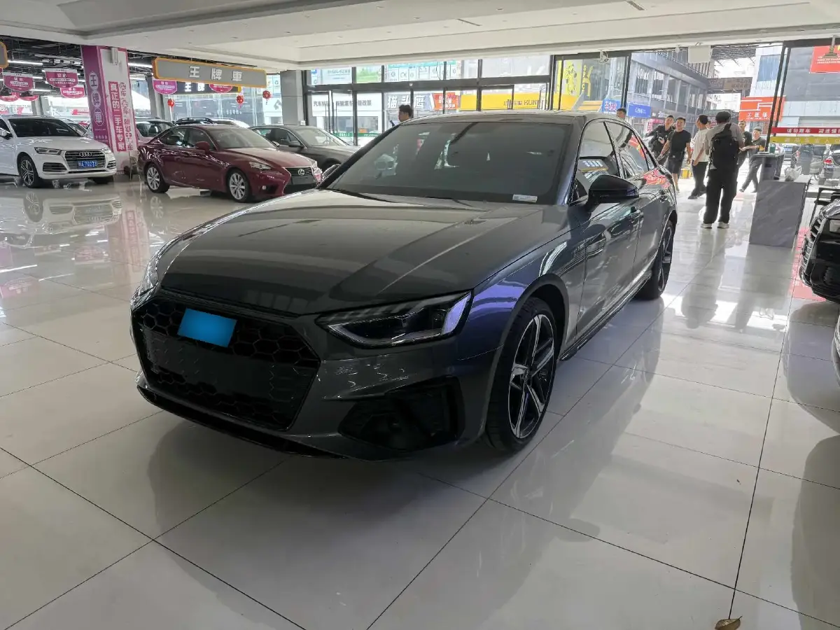 2024 Audi A4L 2.0T 190HP L4 7DCT