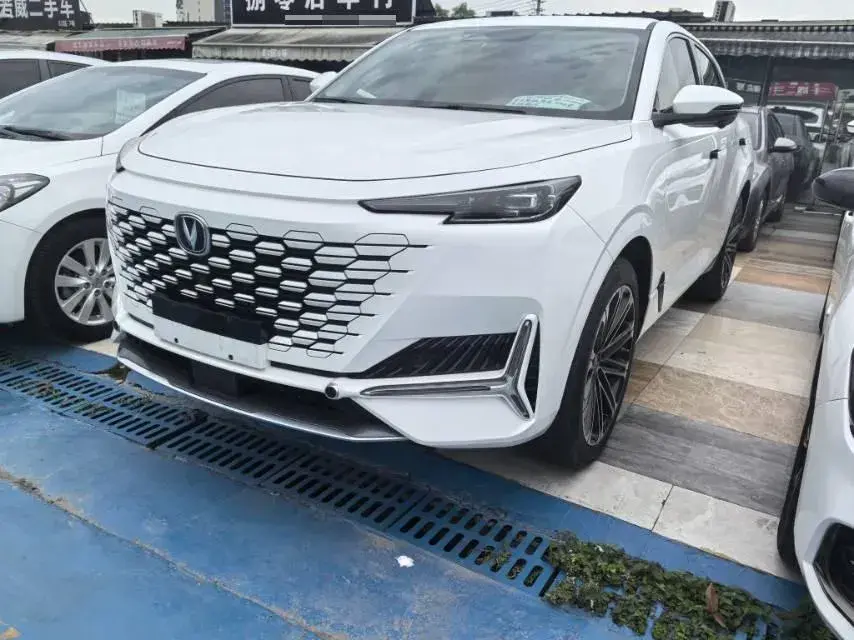 2022 ChangAn UNI-K iDD 1.5T 170HP L4 6TCT PHEV 30.74KWH