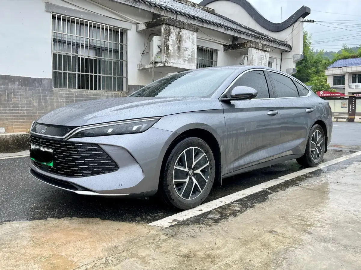 2024 BYD QinL 1.5L 101HP L4 E-CVT PHEV 15.87KWH