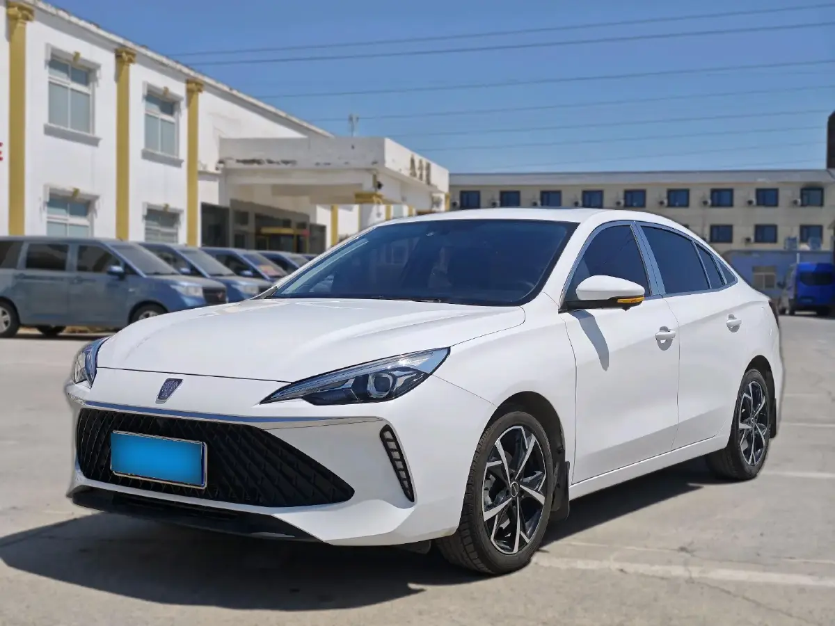 2023 Roewe i5 1.5L 129HP L4 CVT