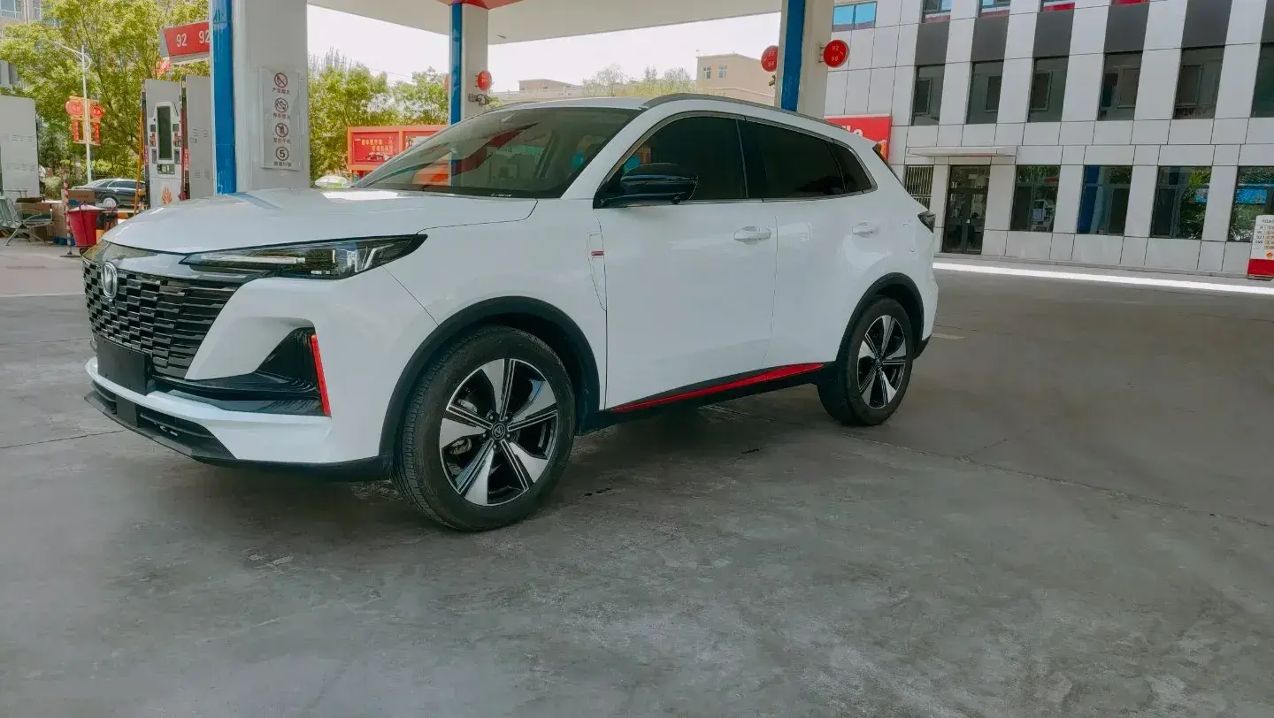 2024 ChangAn UNI-Z 1.5L 98HP L4 E-CVT PHEV 18.4KWH