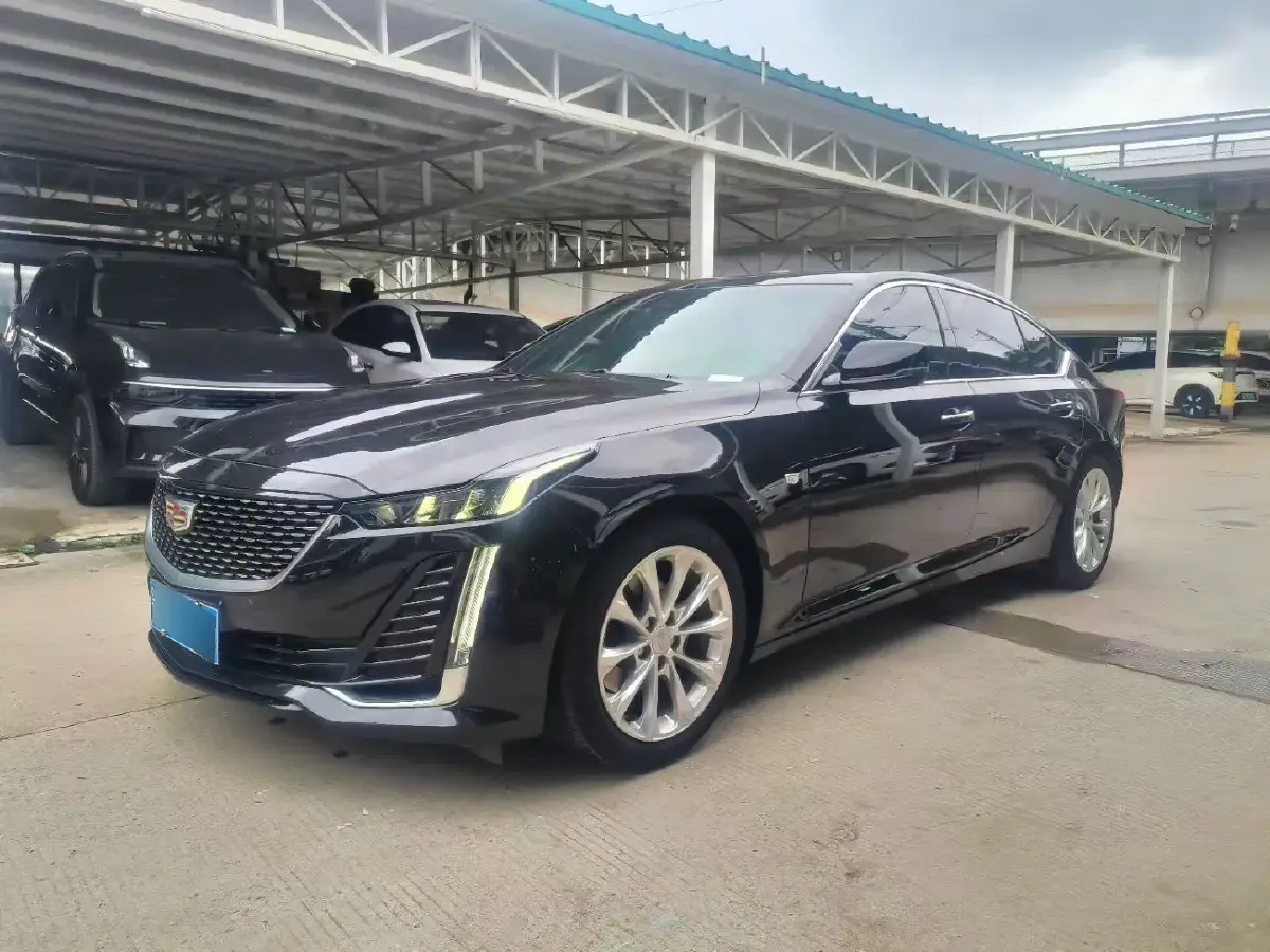 2022 Cadillac CT5 2.0T 237HP L4 10AT