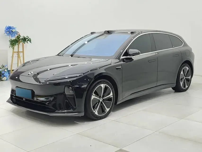 2023 NIO ET5T BEV 75KWH