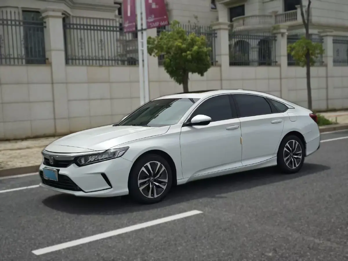 2022 Honda Inspire 2.0L 146HP L4 E-CVT Hybrid