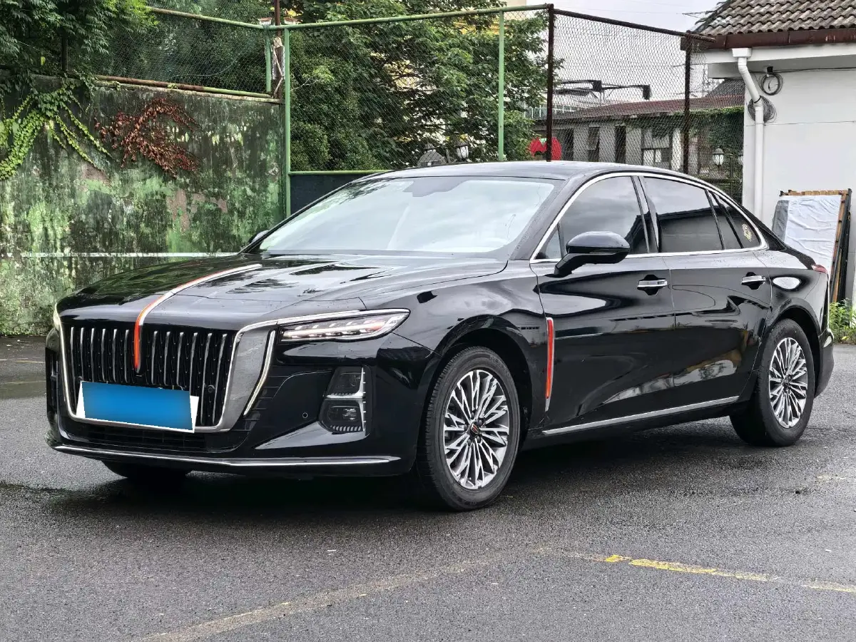 2023 HongQi H5 2.0T 224HP L4 8AT