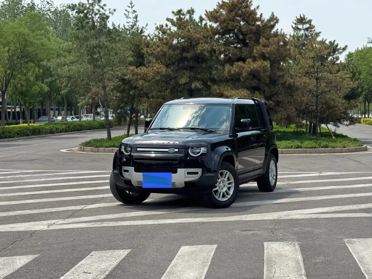 2023 Land Rover Defender 3.0T 400HP L6 8AT