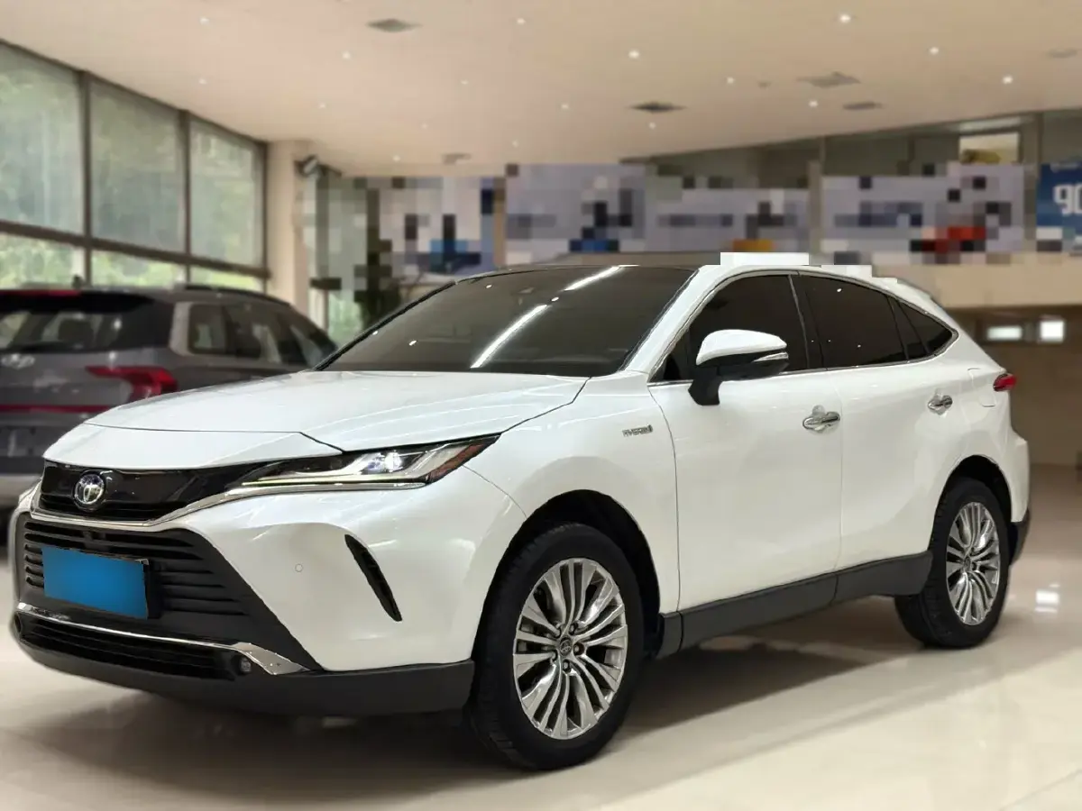 2022 Toyota Harrier 2.5L 178HP L4 E-CVT Hybrid